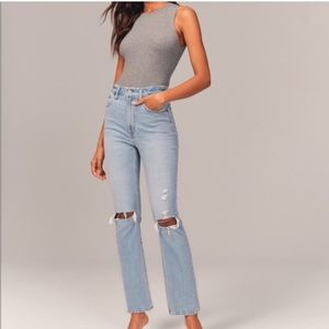 Abercrombie & Fitch Distressed The Ankle Straight Ultra High Rise 30 L